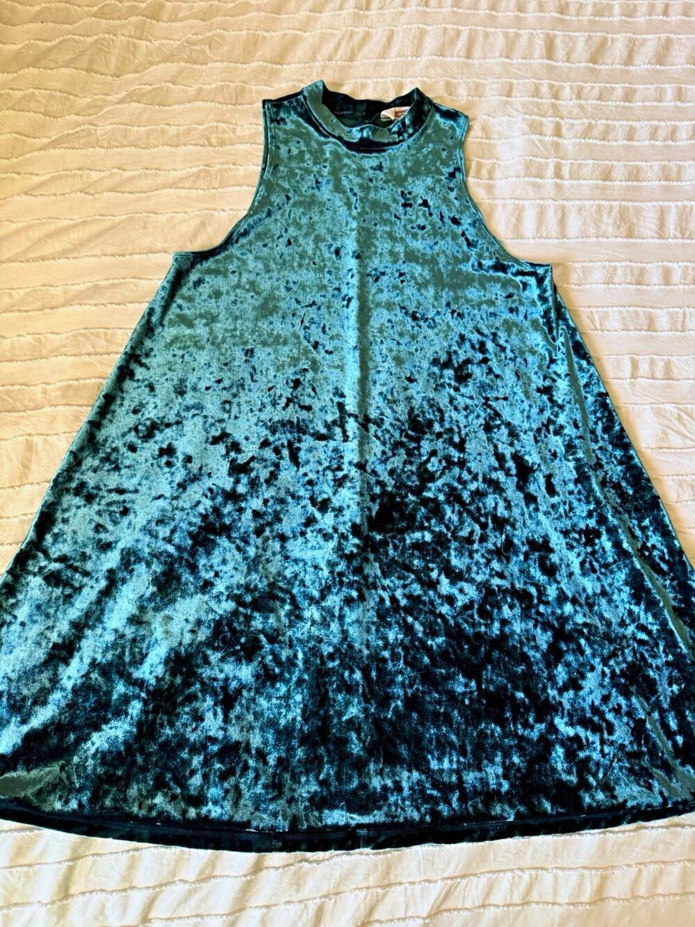 Arizona Jeans Green Black Velvet Shift Dress Mock Neck Keyhole Stretch M